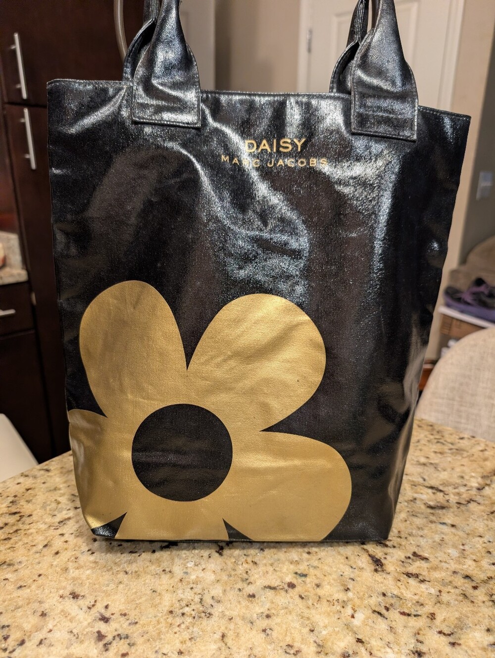 Marc Jacobs Daisy Tote Bag Like New!